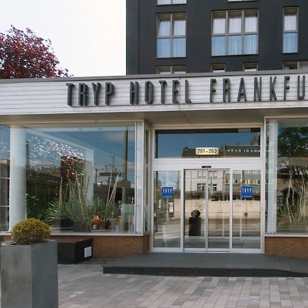 Отель Tryp By Wyndham Frankfurt Франкфурт-на-Майне Экстерьер фото