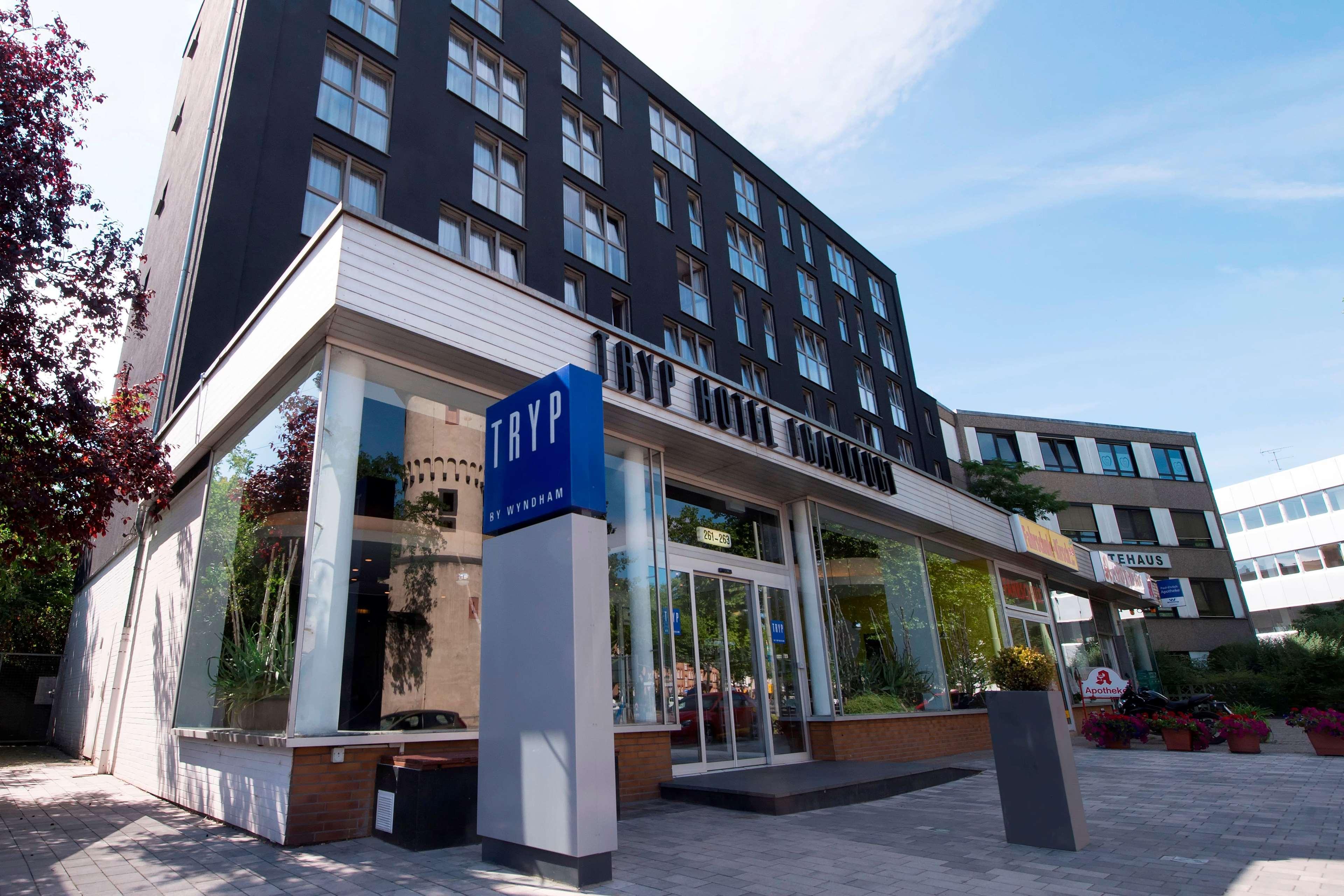 Отель Tryp By Wyndham Frankfurt Франкфурт-на-Майне Экстерьер фото