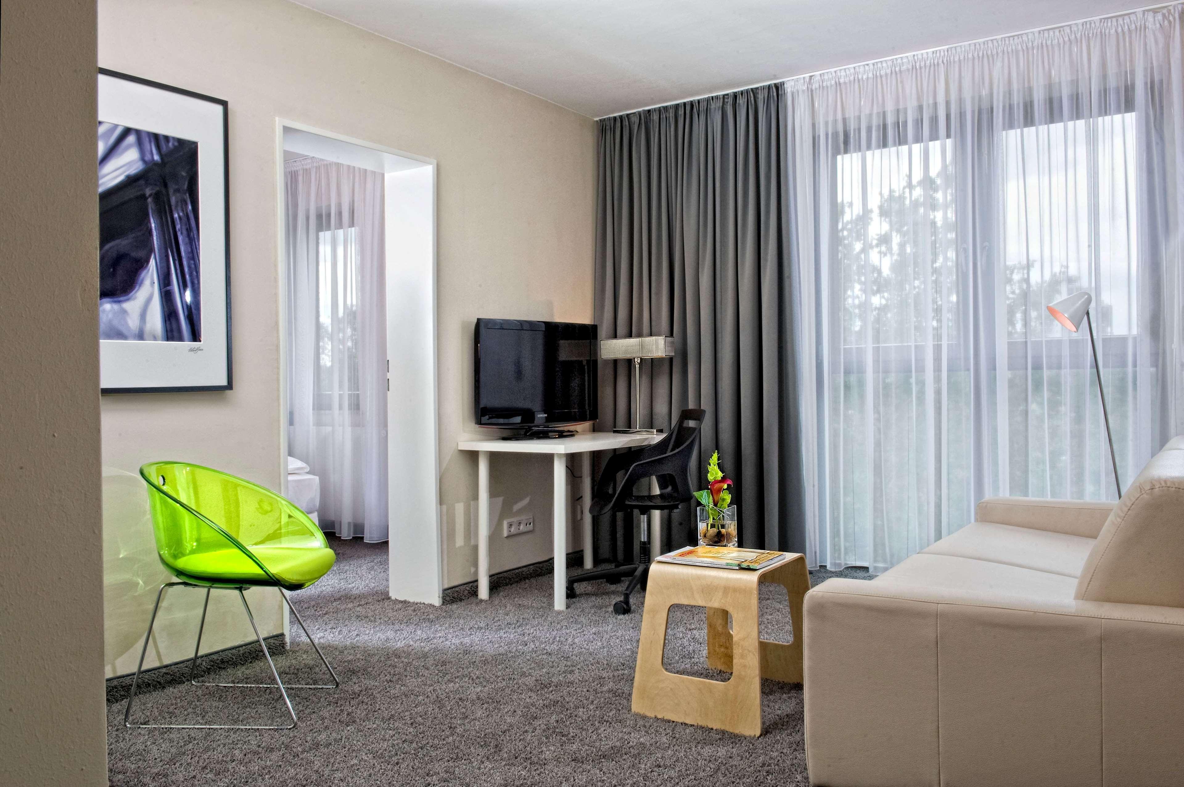 Отель Tryp By Wyndham Frankfurt Франкфурт-на-Майне Номер фото