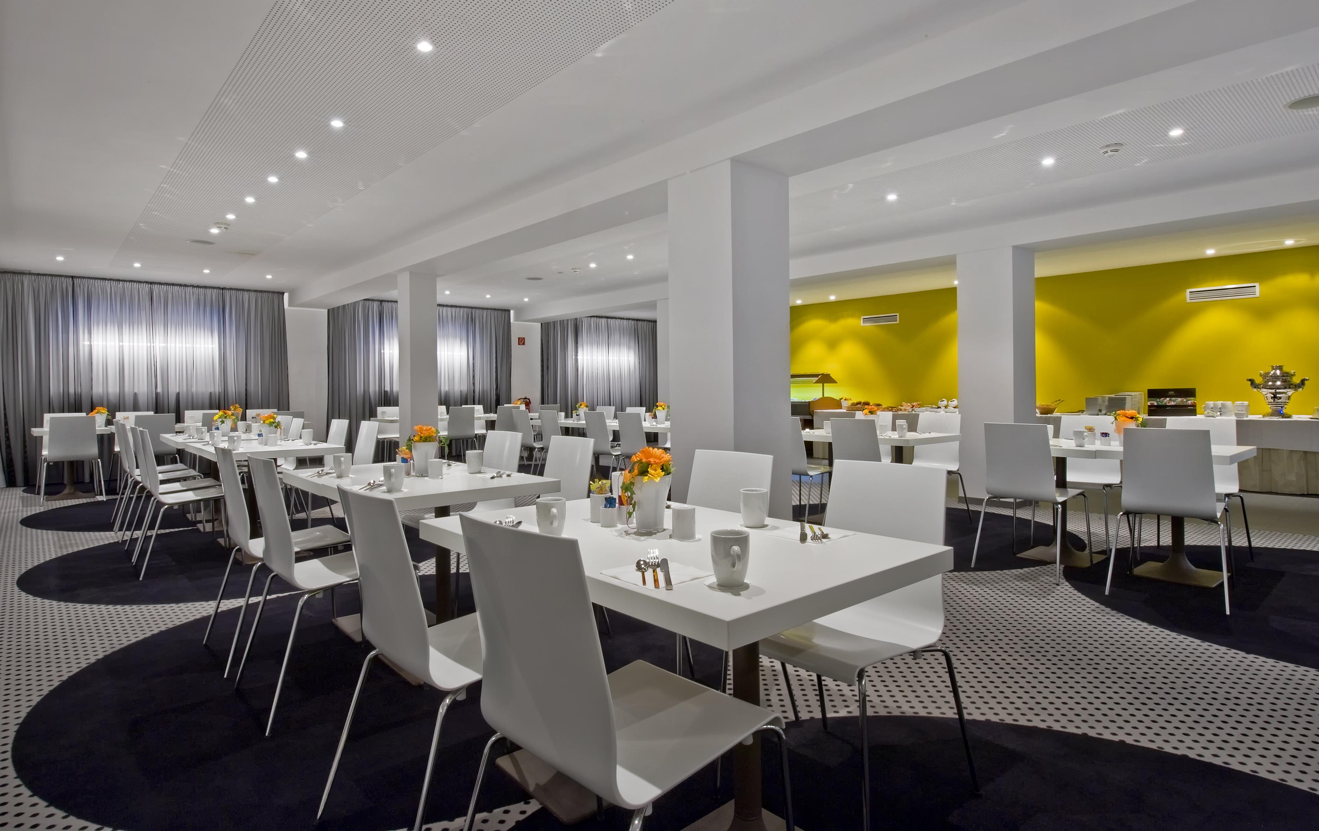 Отель Tryp By Wyndham Frankfurt Франкфурт-на-Майне Удобства фото